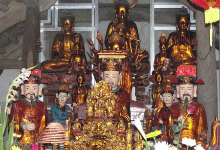 Tùy tiện "thay áo" cho tượng phật cổ, Tin tức trong ngày, tuong phat, chua, di tich lich su, chua co, tuong co